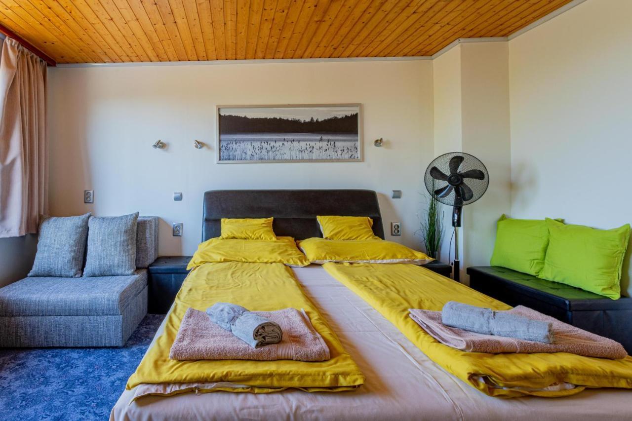 Panorama Apartmanhaz Esztergom Eksteriør bilde
