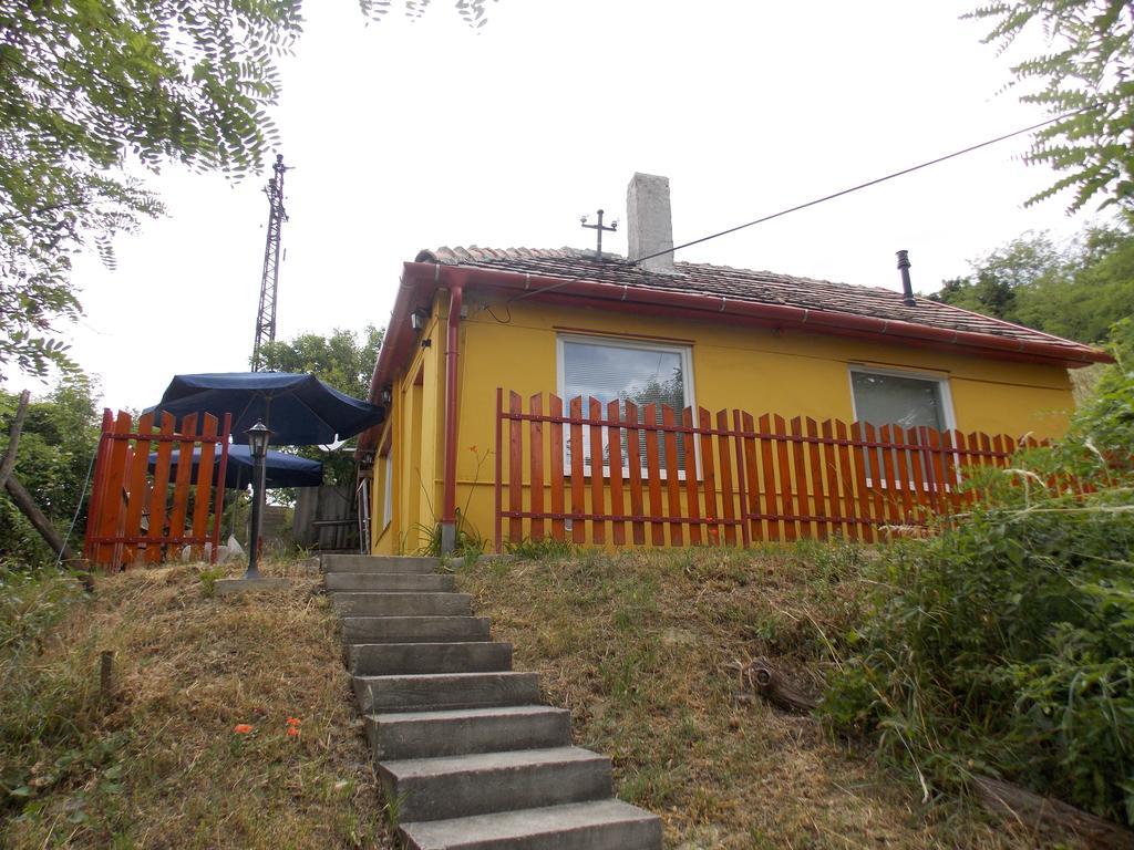Panorama Apartmanhaz Esztergom Rom bilde